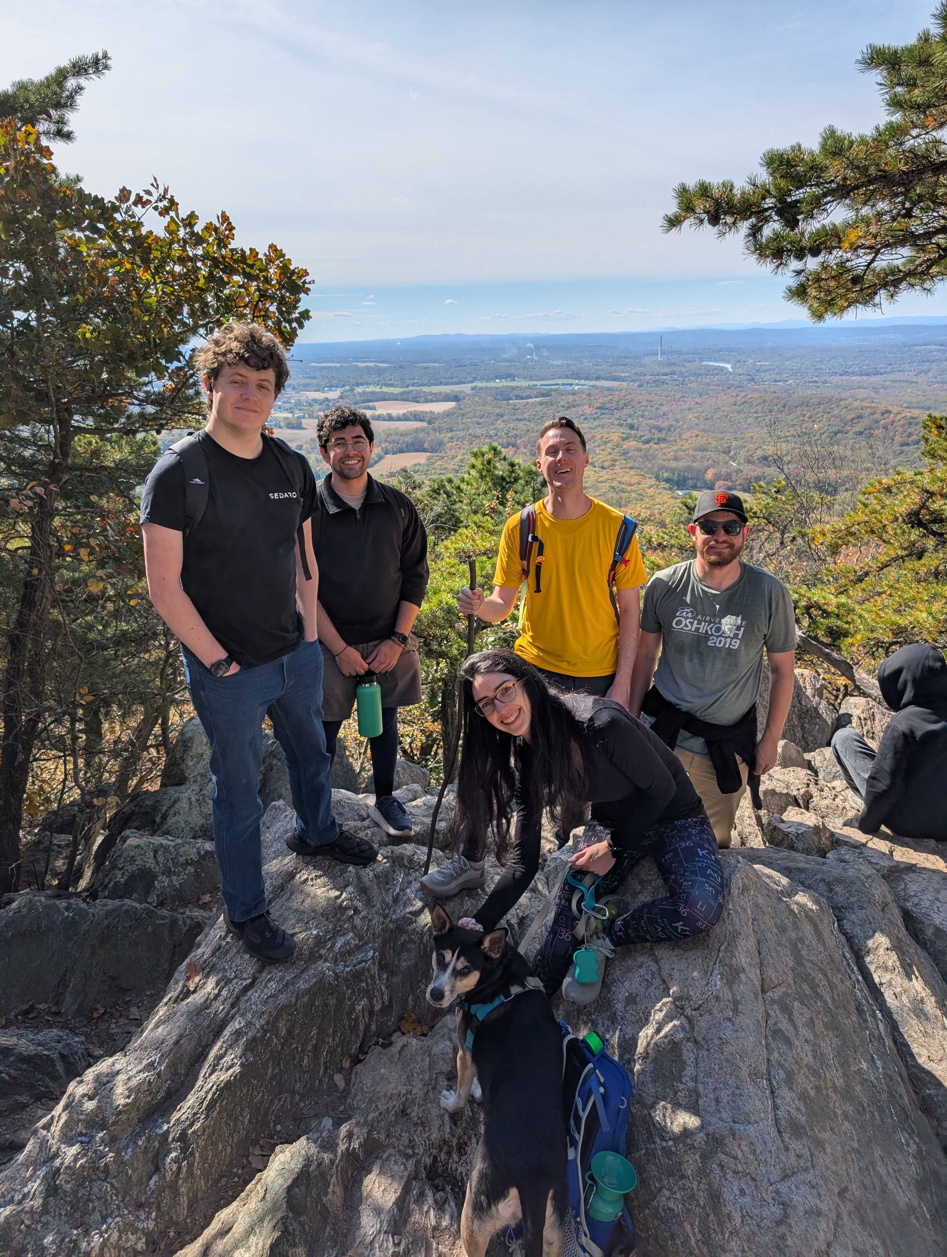 Team hike with a view over the valley
